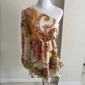 Chic Pink and Orange Dress with Stylish Flair